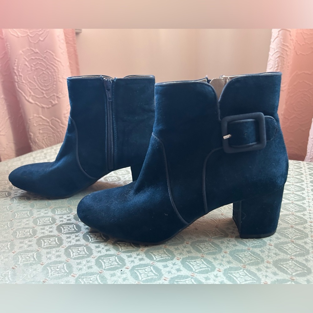 Elegant Dark Teal Suede Ankle Boots